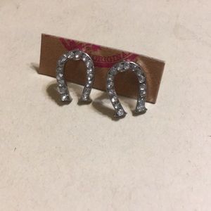 Horseshoes stud earrings